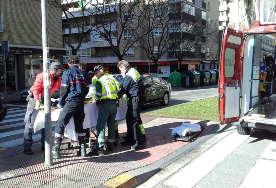 Un varón trasladado al CHN tras ser atropellado en calle Iturrama de Pamplona