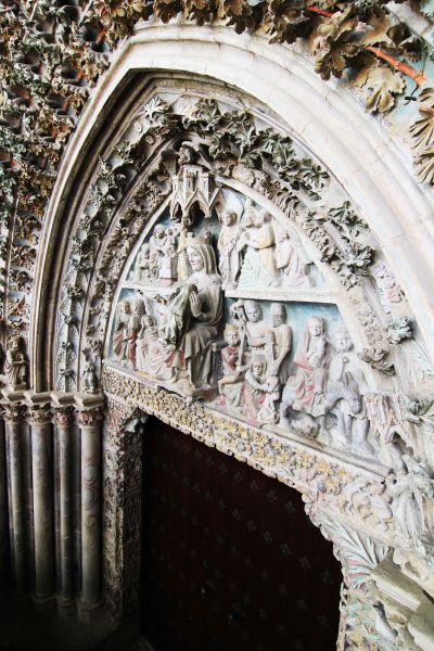 Restaurada la portada de Santa María de Olite