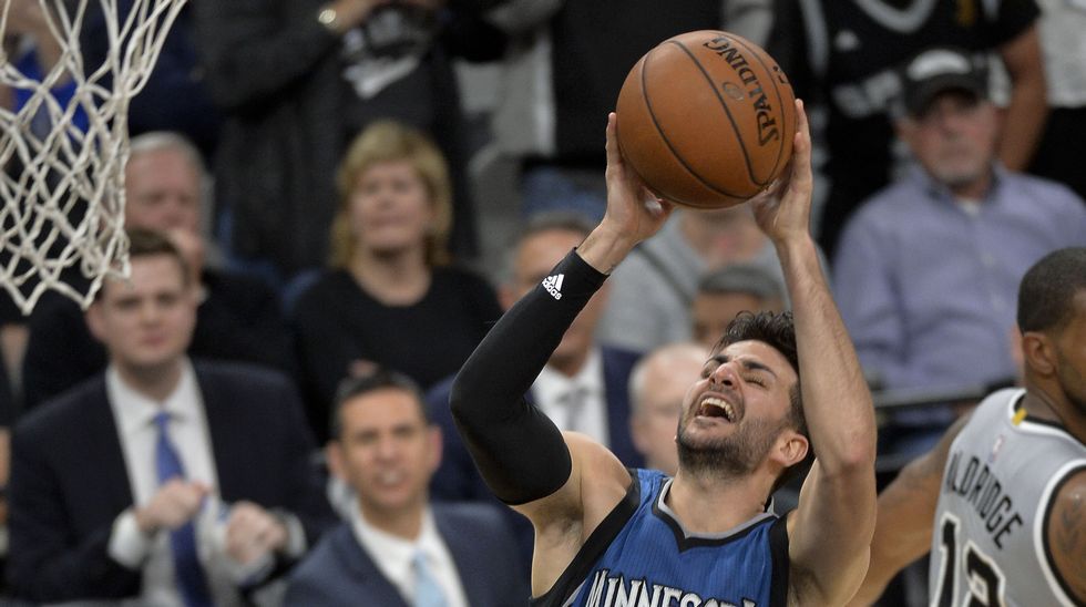 Un triple-doble de Rubio no salva a los Timberwolves ante los Spurs de Pau Gasol
