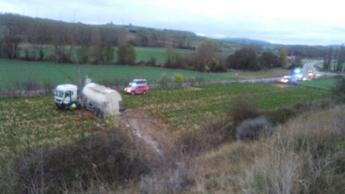 Muere un camionero en un accidente en la AP-15 entre Pueyo y Garínoain