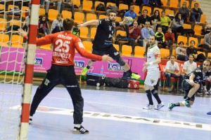 27-26. Anaitasuna tira de coraje para ganar por la mínima al Sinfín