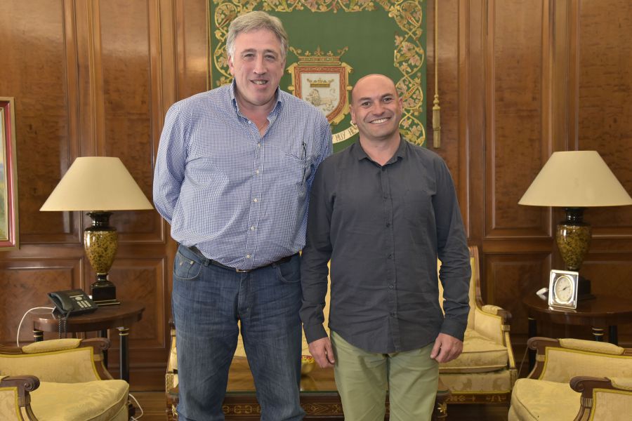 El Alcalde de Pamplona estudia la colaboración con Udalbiltza