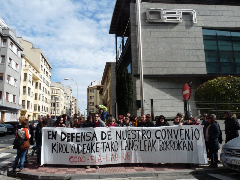 CCOO, ELA, UGT y LAB exigen el desbloqueo del convenio de gestión deportiva