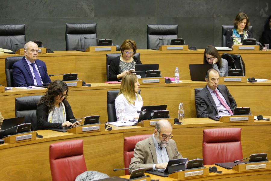 Se insta a actualizar incompatibilidades para favorecer la dedicación exclusiva de los facultativos