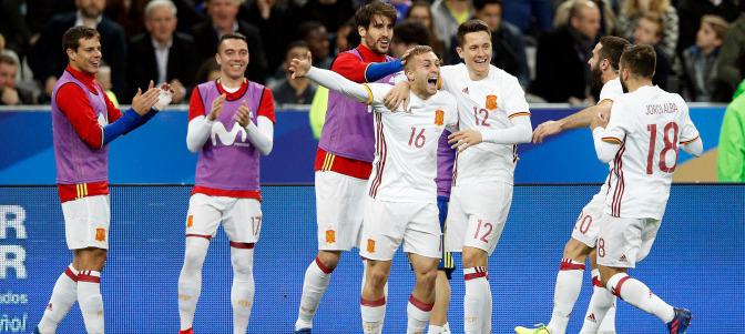 0-2: España achica a Francia y la remata en la moviola