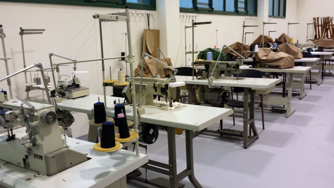 10 presas de Pamplona comienzan hoy un curso de manualidades en la cárcel
