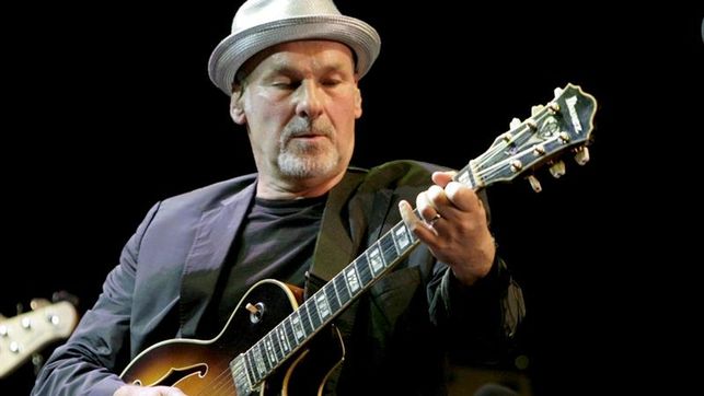Paul Carrack: Como cantante puedo hacer que una canción normalita suene mejor