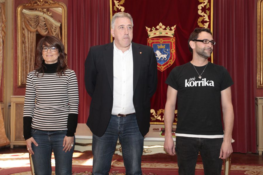 El Ayuntamiento de Pamplona entrega 50.000 para la final de la 