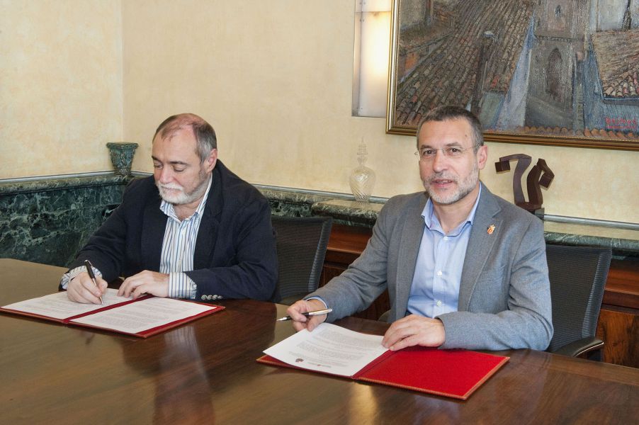 Derechos Sociales y el Ayuntamiento de Burlada firman un convenio en materia de vivienda