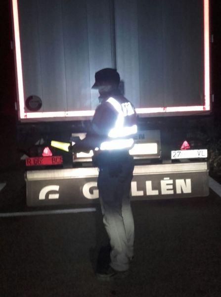 Inmovilizado un camión en la AP68 tras ofrecer positivo en drogas sus dos conductores