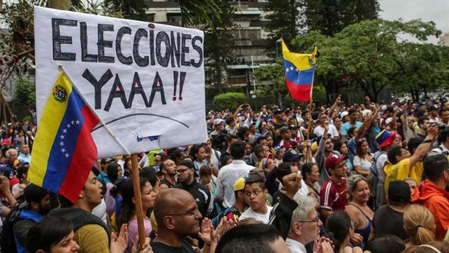 Venezuela, en tensión, se prepara para las marchas a favor y en contra del Gobierno
