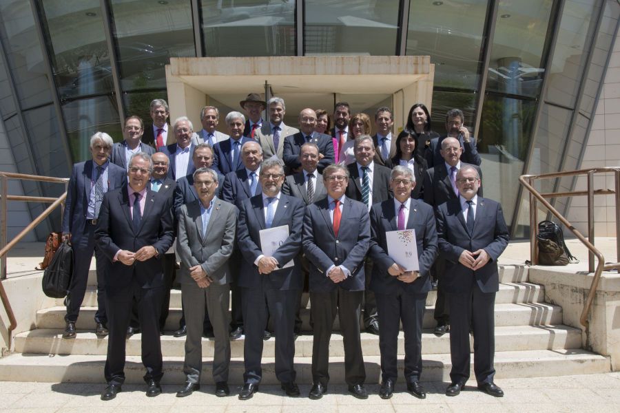 Rectores y exrectores conmemoran en Teruel el XX Aniversario del Grupo 9 de Universidades