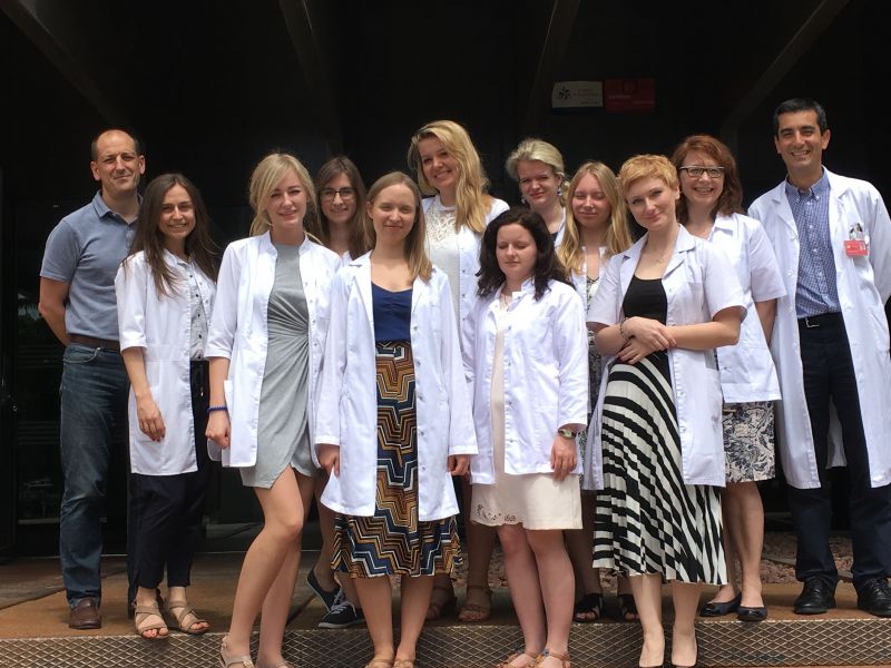 Una delegación de Polonia conoce los proyectos de investigación del Servicio de Geriatría del CHN