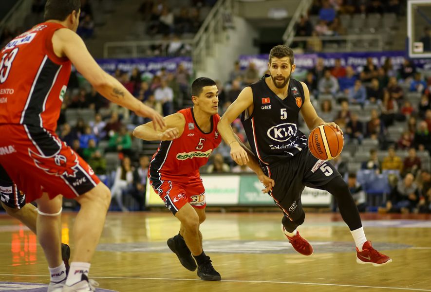 El KIA Sakimóvil, obligado a ganar al Granada para no acabar la temporada