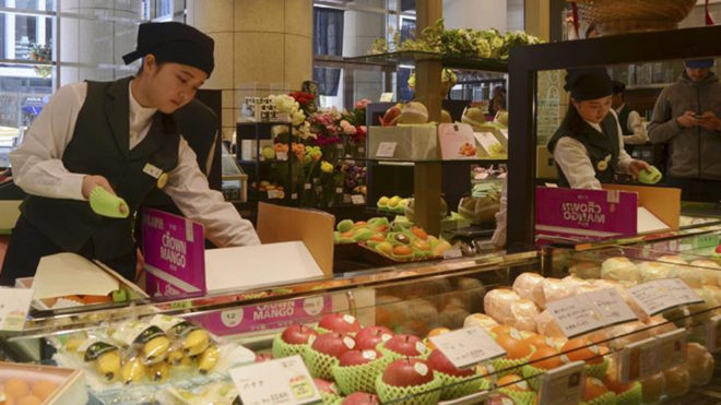 Una fresa a 400 euros y melones a 200: el lujo de la fruta en Japón