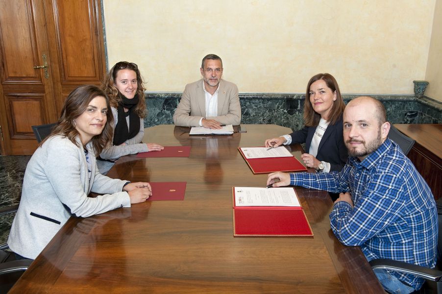 Derechos Sociales y la Red Navarra firman un convenio de Lucha contra la pobreza y la exclusión