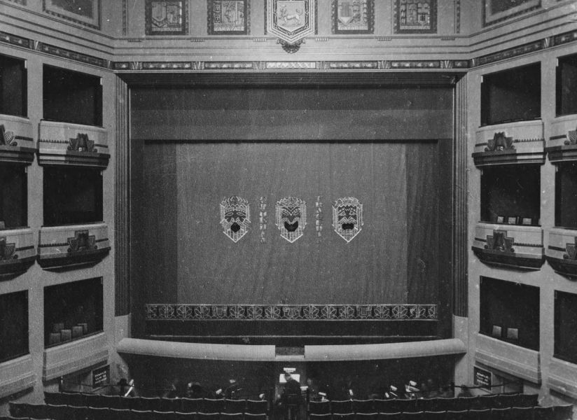 El Archivo de Navarra recuerda la inauguración del Teatro Gayarre en 1932