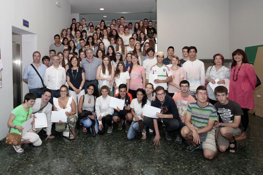 80 jóvenes reciben un premio como corresponsales informativos en 40 centros escolares de Pamplona