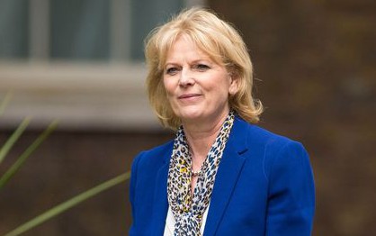 Diputada conservadora dice que May debe considerar su dimisión
