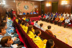 La mesa presidencial del Aula Magna de la Universidad de Navarra, durante la investidura de doctores.