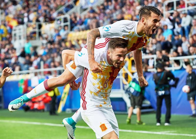 3-1. Un triplete de Saúl Ñíguez mete a España en la final