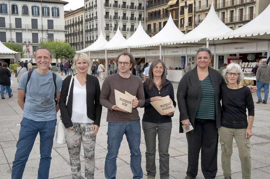 La Plaza del Castillo de Pamplona acoge la XI Feria de Artesanía de Navarra