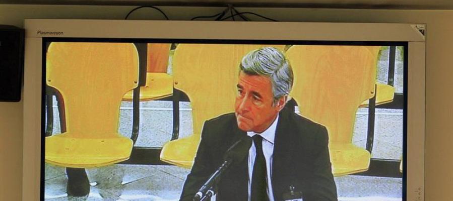 Cuatro ministros de Aznar niegan sobresueldos o mediar en adjudicaciones