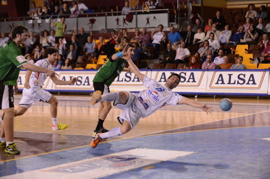 25-26: Anaitasuna remonta y se coloca en semifinales de Copa del Rey