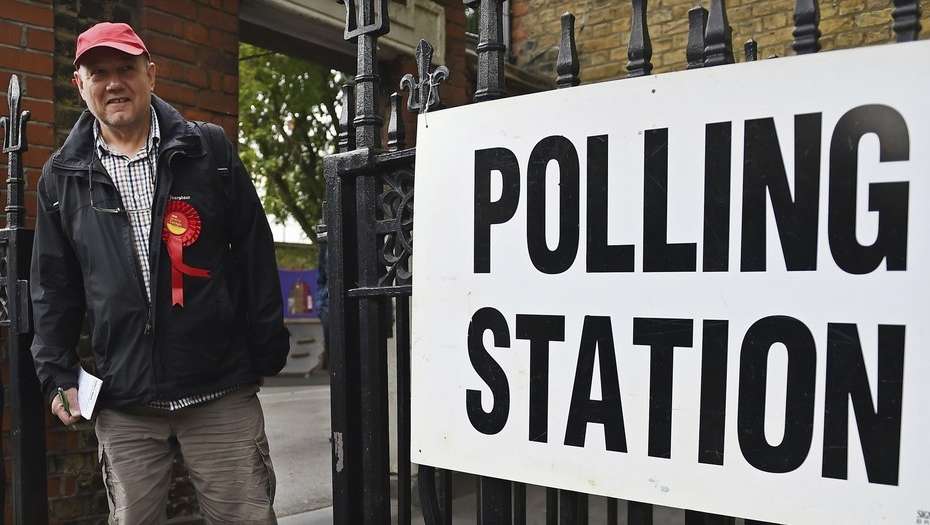Los británicos se acercan a votar en un ambiente de inquietud por el futuro