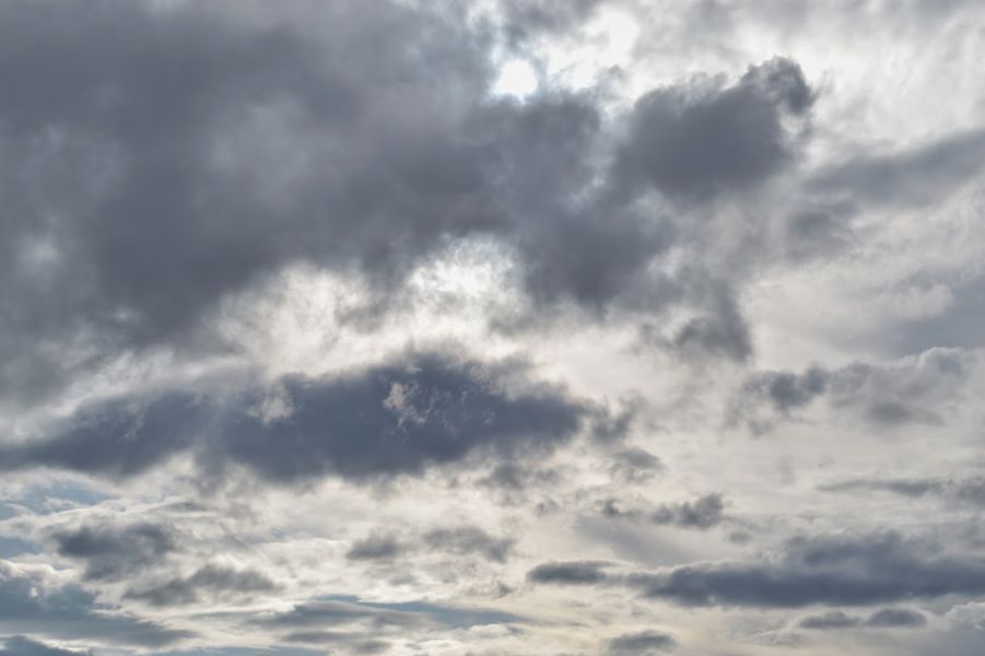 Apertura de claros y temperaturas frescas para este domingo en Pamplona