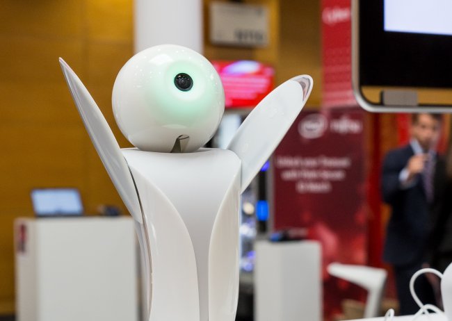 Fujitsu desarrolla Robopin, un robot que reconoce las emociones humanas