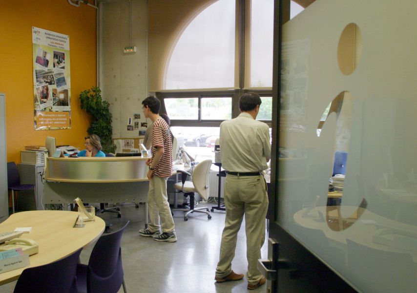 La Oficina de Información al Estudiante de la UPNA cambia su ubicación a la Biblioteca