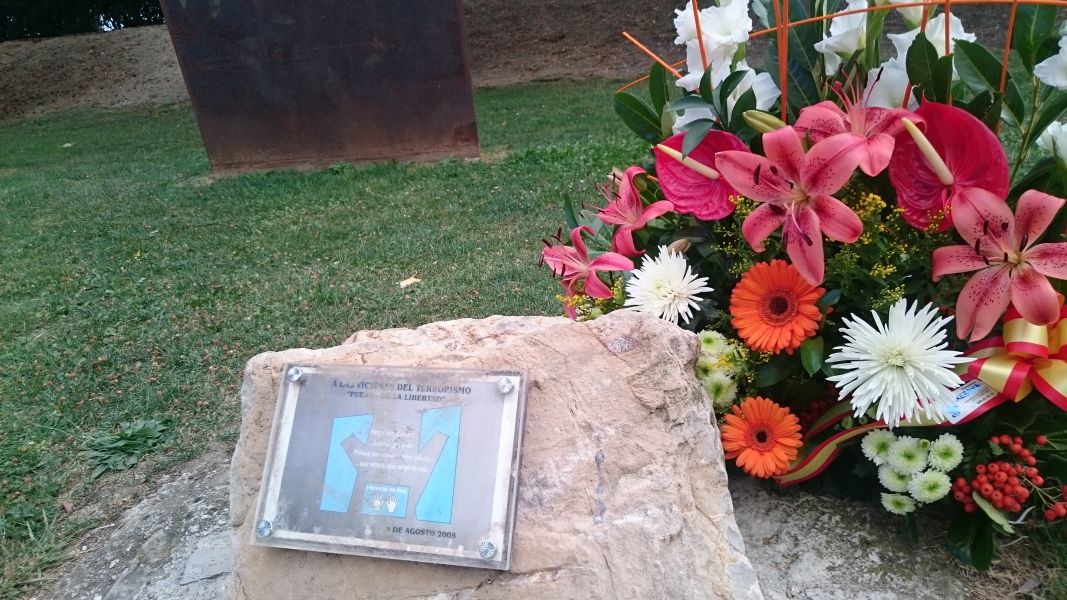 XVIII Aniversario del asesinato de Francisco Casanova a manos de ETA en Berriozar (Navarra)