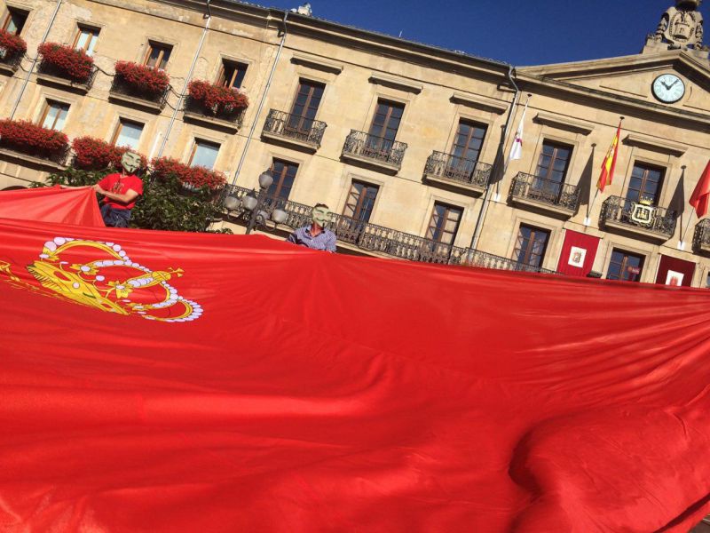 Banderazo de Navarra en las fiestas de Tafalla