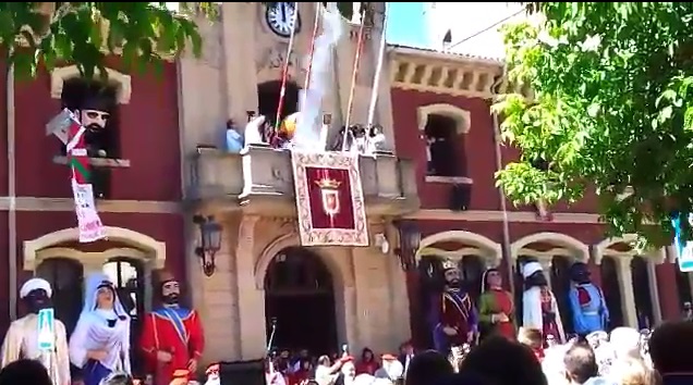 Estella comienza las Fiestas Patronales con el tradicional cohete