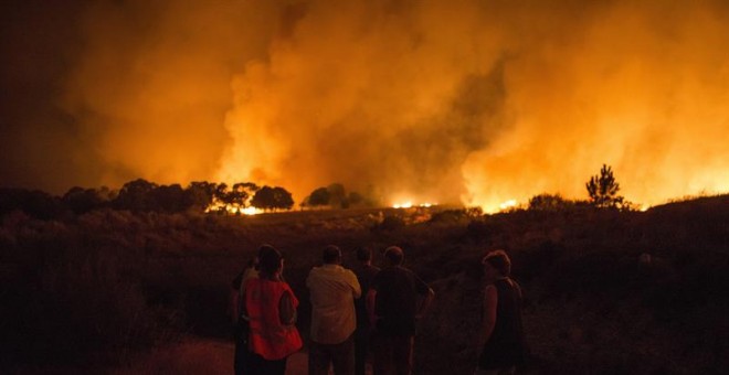 El incendio de Verín sigue avanzando y ha quemado ya 1.200 hectáreas