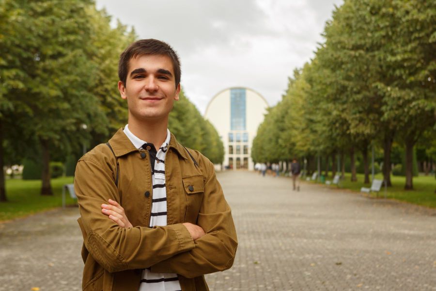 Un estudiante estellés, Jorge Valencia, accede a primer grado en la UPNA con la nota más alta