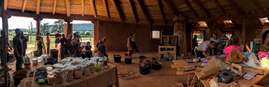 Panorámica del curso de bioconstrucción de España en Lizaso (Navarra)
