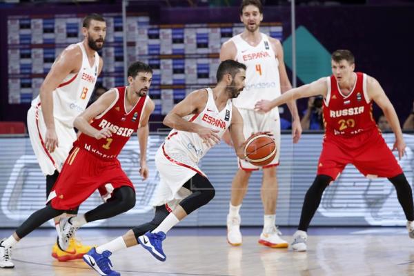 93-85. La selección despide a Navarro desde el podio y con el bronce