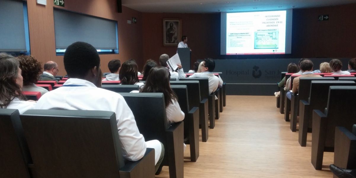 Profesionales de cuatro Hospitales comparten sus experiencias en Cuidados Paliativos