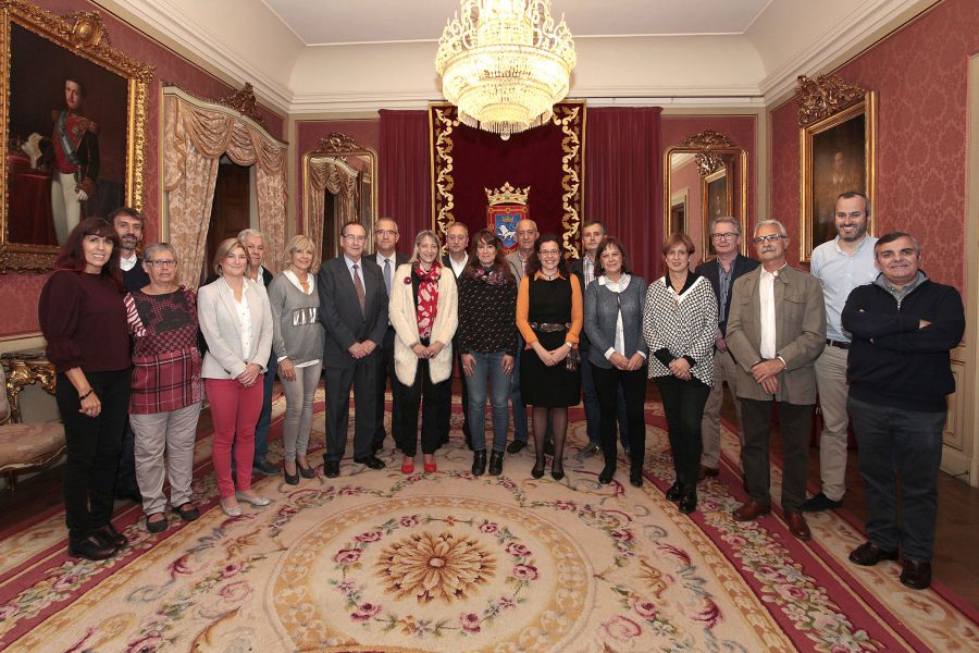 El Ayuntamiento recibe a la Federación de Casas Regionales de Navarra en su XXIX Semana Cultural