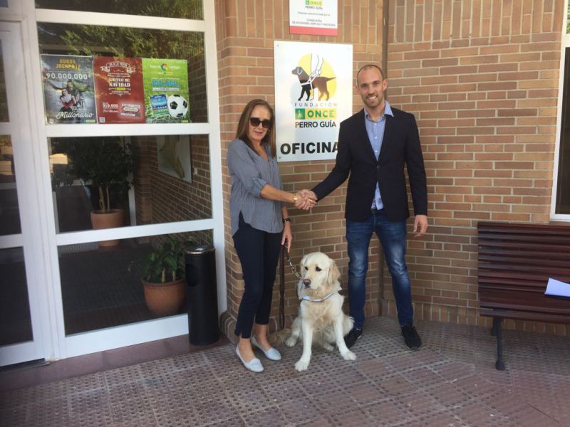 Gloria Pets y Once del Perro Guía firman un convenio de colaboración