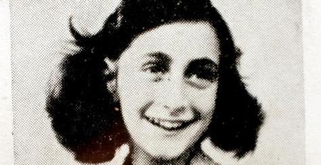 Un exagente del FBI busca al traidor: ¿Quién entregó a Ana Frank?