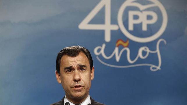 'Marianistas' y 'susanistas': los supervivientes se refugian en el Senado