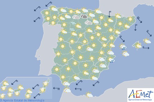 Hoy en España predominio cielo poco nuboso con lluvias débiles en el cantábrico por la tarde