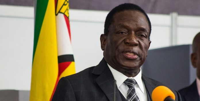 Mnangagwa, sustituto provisional de Mugabe, promete una nueva democracia para Zimbabue