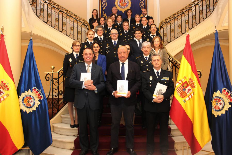 Policía Nacional presenta un código electrónico contra la violencia de género y doméstica