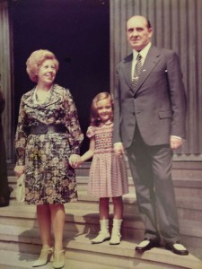 El Comandante con su mujer, Teresa, y su hija Carmen.