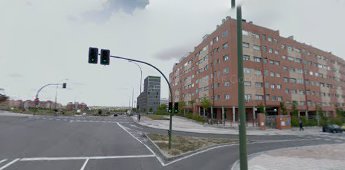 Un niño de 14 años, acusado de disparar desde su ventana y herir a viandantes