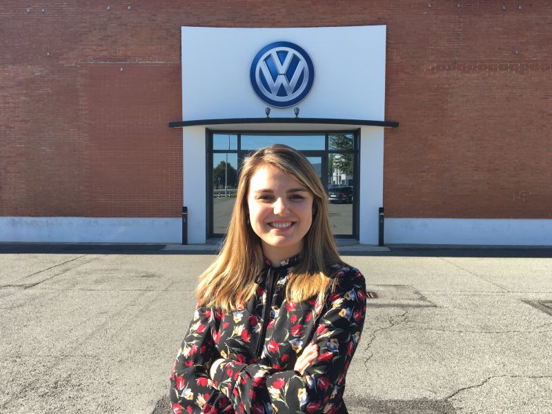 Paula Izco, graduada de la Universidad de Navarra, premiada por Volkswagen